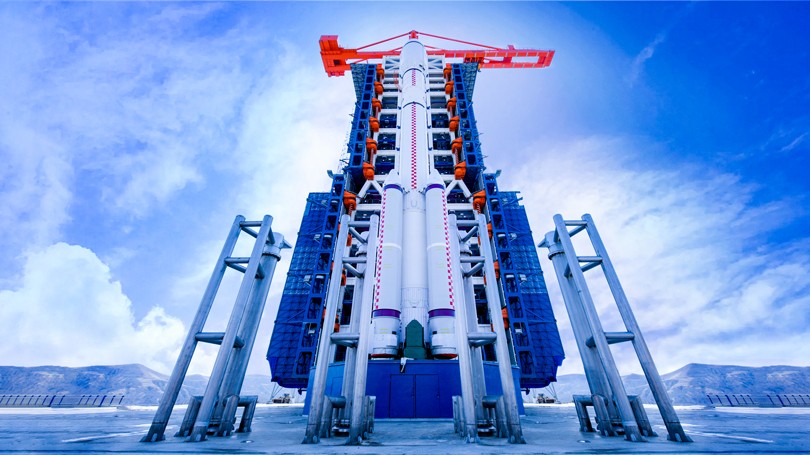 4-jinnian金年会100t塔式起重机服务于太原卫星发射基地.jpg
